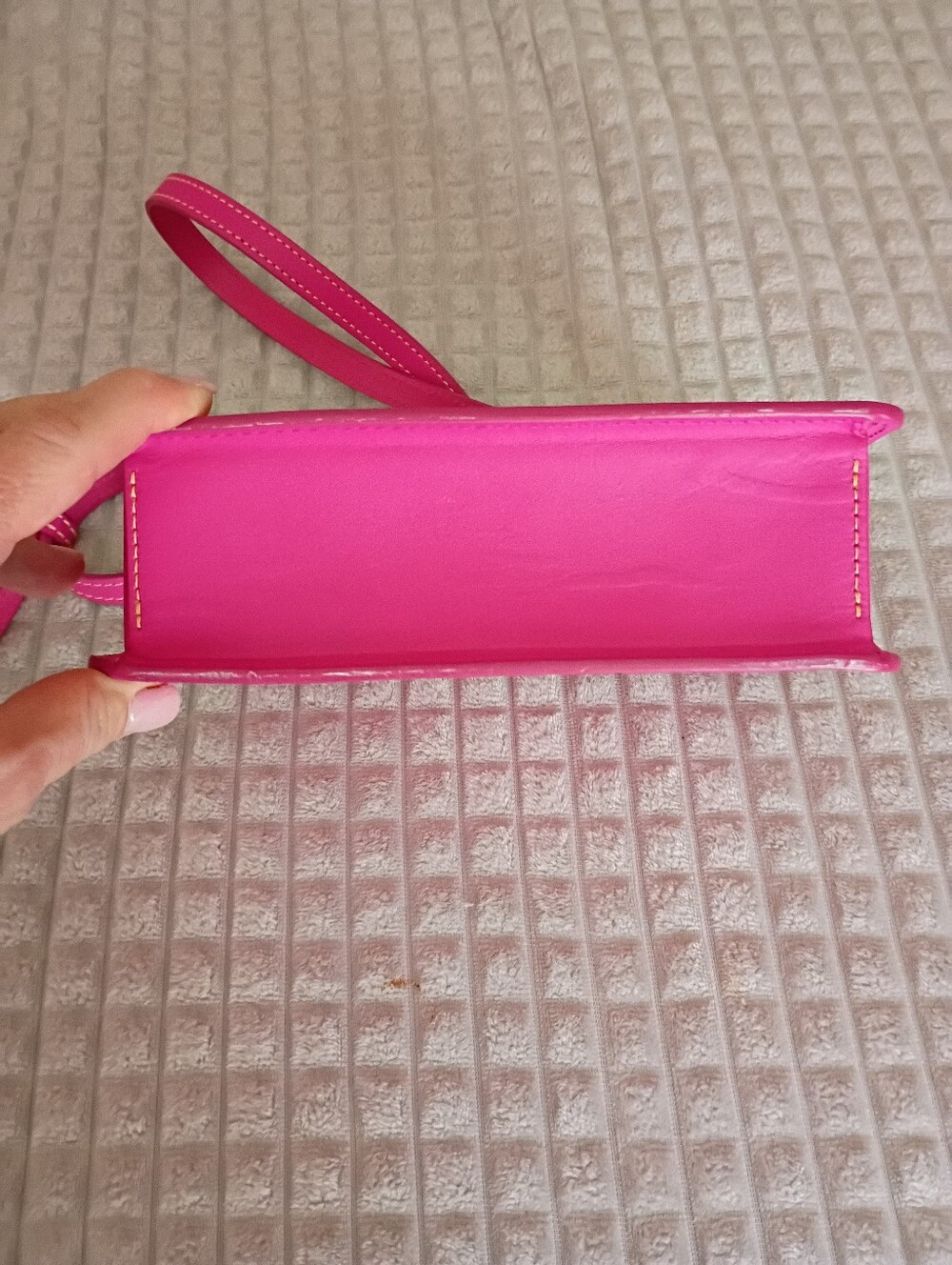 Dooney & Bourke Sweety Leather Crossbody Hobo – Hot Pink – Excellent Condition - Picture 4 of 5